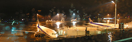 真夜中の羽田空港